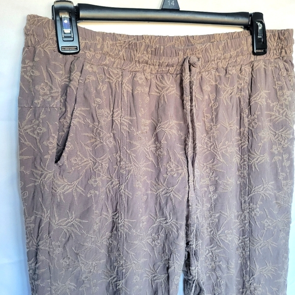 NWT Johnny Was Anya All over embroidered crepe pant size S - Picture 9 of 9